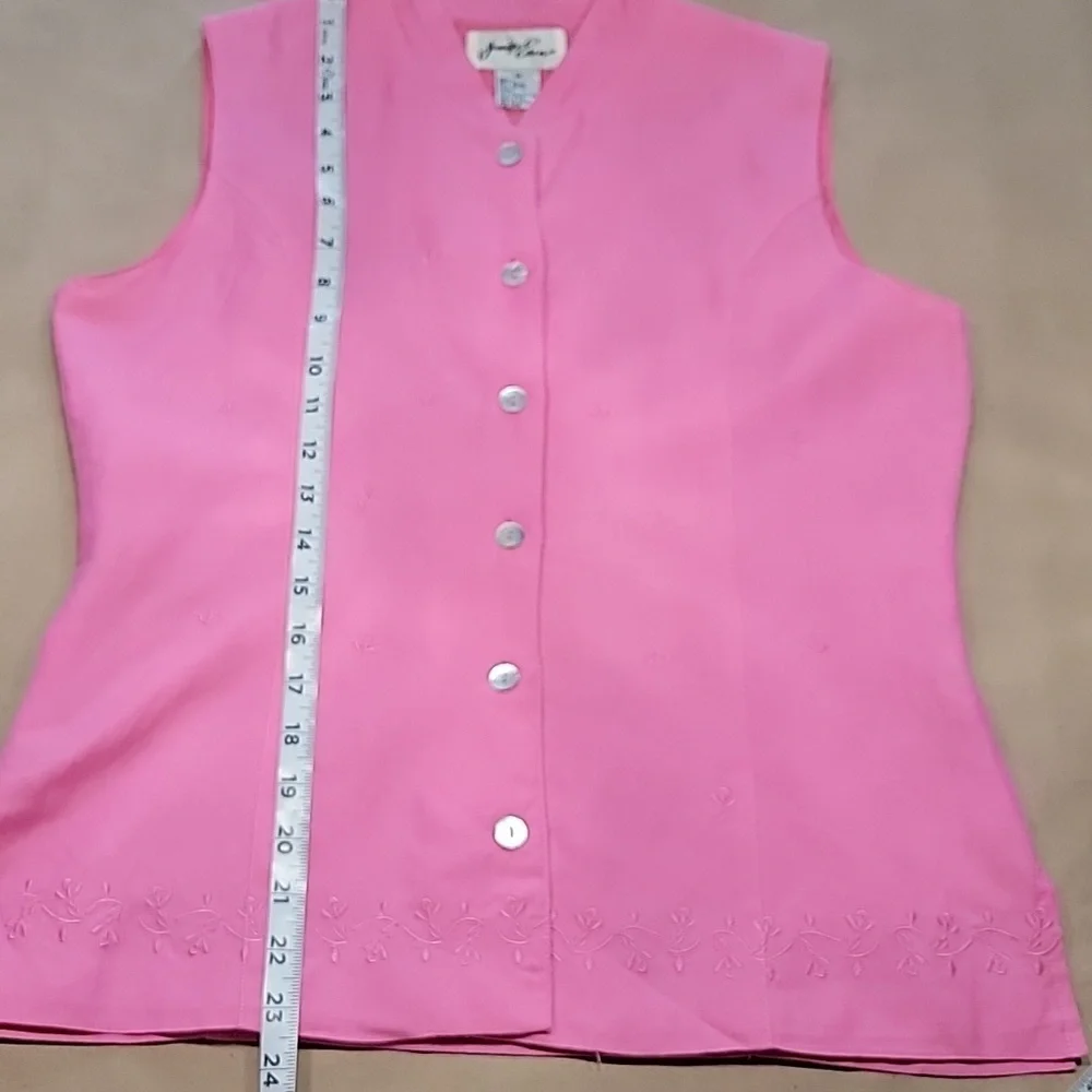 Jennifer Eden Size 10 Bubblegum Pink Sleeveless Embroidered Button Front Blouse